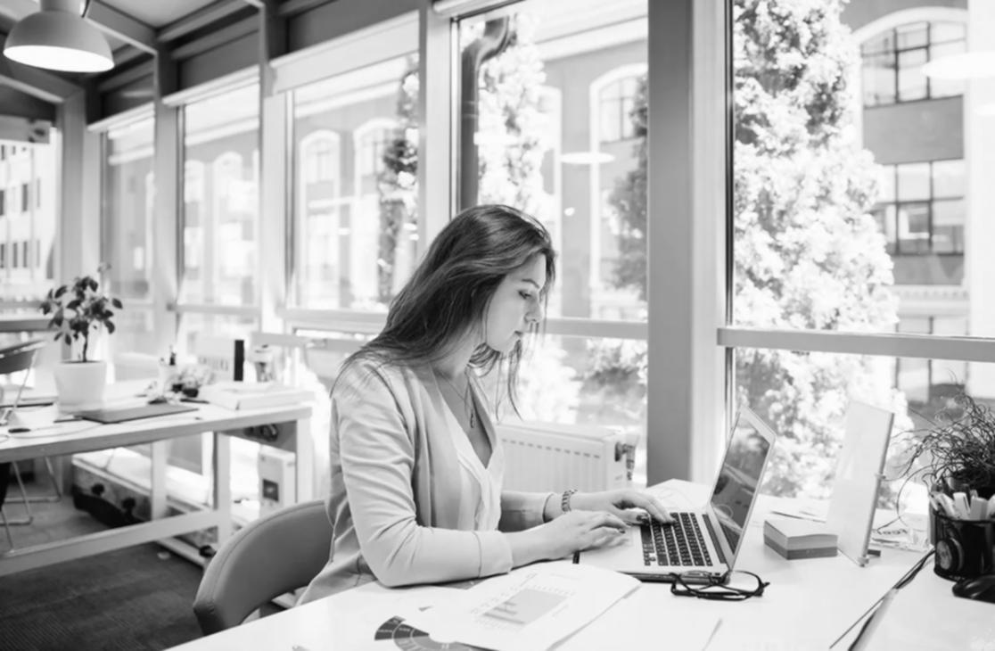 SEO-Analytics Dashboard mit Traffic-Daten und Nutzerverhalten